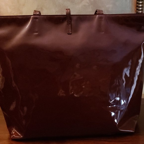 Beautiful!! Salvatore Ferragamo/ Burgundy Patent Leather "Gina" Tote Handbag - Picture 2 of 16
